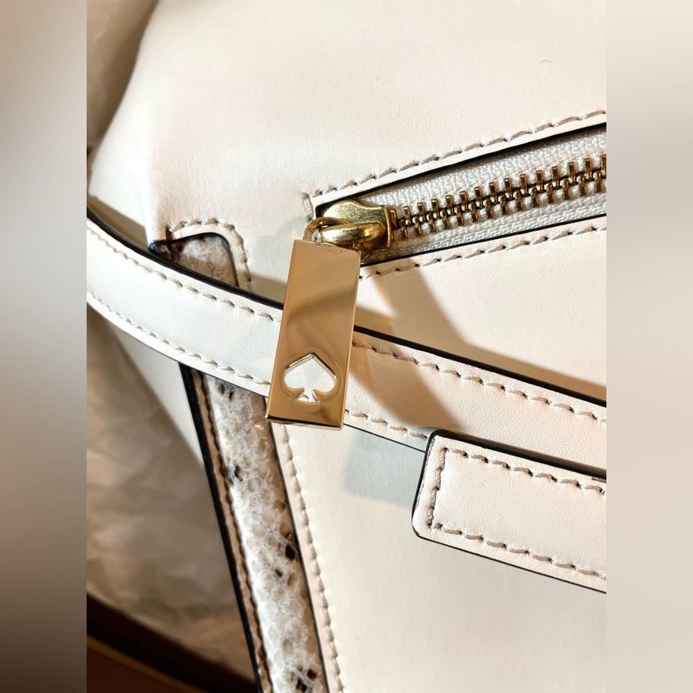 Like New  Genuine Leather white large medium convertible bag satchel - Picture 7 of 16